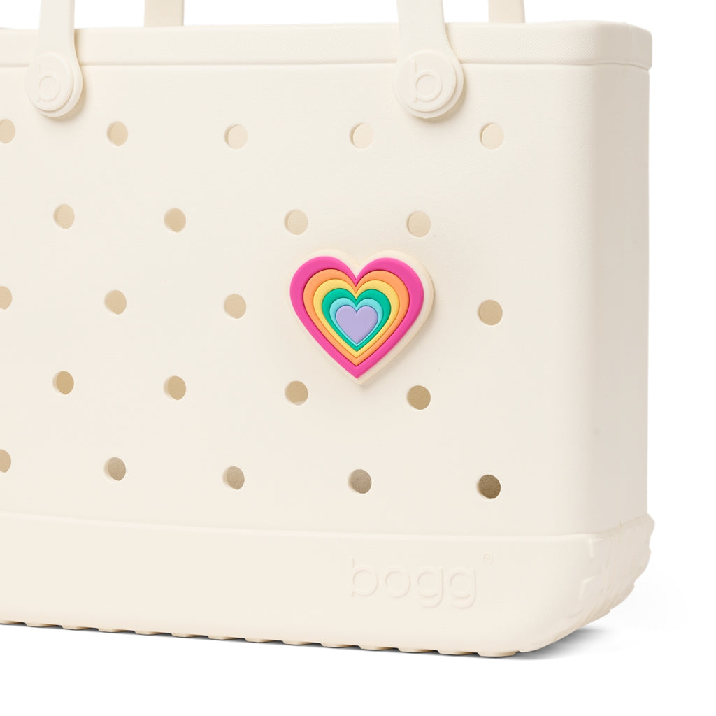 Bogg Bit Layered Heart Holiday Cruise Tote Lightweight Sandproof Non Slip Bottom Design for Resort Vacations